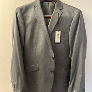 Kenneth Cole Mens Reaction Suit 42R Brand New never worn